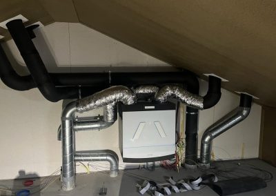 foto's van een ventilatiesysteem dat we bij een klant gingen aansluiten